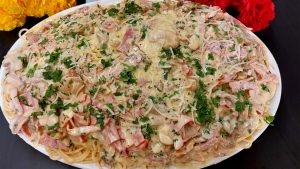Dish with Spaghetti a la creme