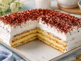 γλυκό ψυγείου βανίλια - Vanilla Cream Ice Box Cake