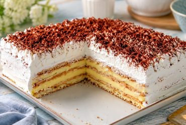 γλυκό ψυγείου βανίλια - Vanilla Cream Ice Box Cake