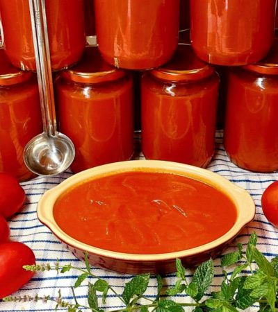 homemade tomato sauce - σπιτική σάλτσα ντομάτας
