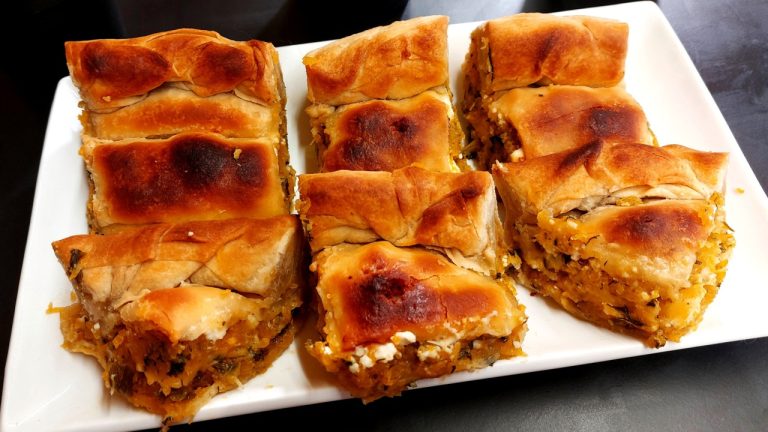 κολοκυθοπιτα-pumpkin-pie-2 Κολοκυθόπιτα σε πιάτο - Greek Pumpkin Pie in a plate