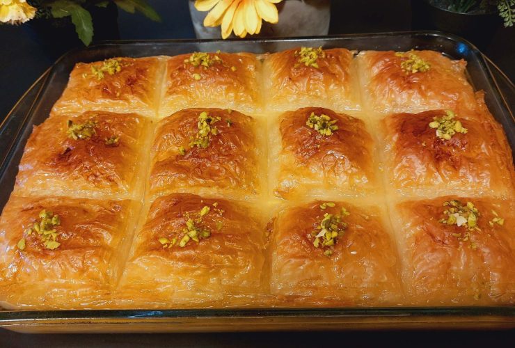 Γαλακτομπουρεκο - Greek Galaktoboureko Greek custard pie
