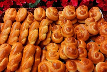 Πασχαλινα Κουλουρακια - Greek Easter Cookies (Koulourakia)