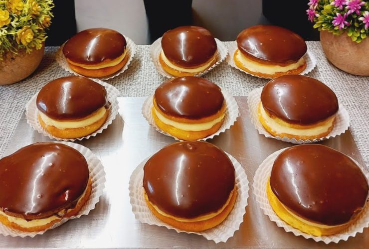 Κοκάκια συνταγή - Chocolate Cream Puffs Recipe