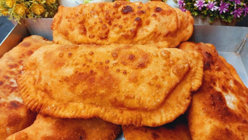 Τυρόπιτες στο τηγάνι - Fried Cheese Pies