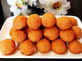 Τυροκροκέτες σε πιάτο - Cheese Croquettes in a plate