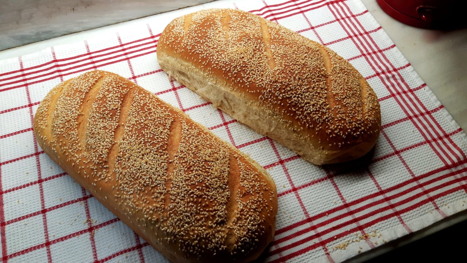 Ψωμι Πολυτελείας - Greek Soft Bread Recipe