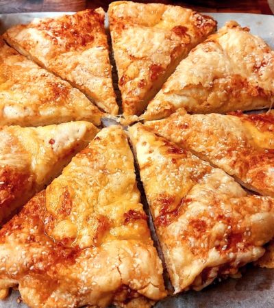 Presentation of Khachapuri