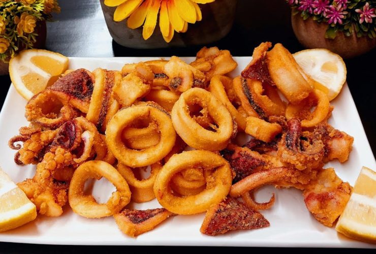 Τηγανητά Καλαμαράκια - Fried Calamari