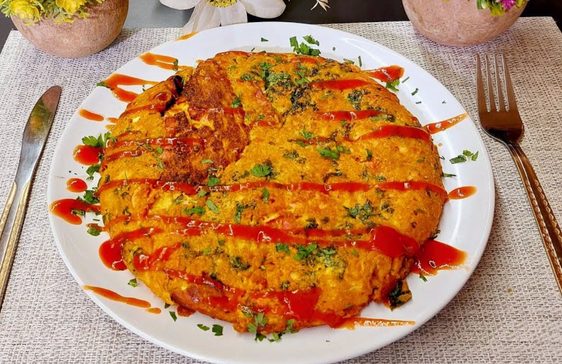 When time is short but you still want something warm, filling, and delicious, a 5-minute omelette is the answer. This quick recipe combines everyday ingredients—eggs, bacon, sausage, and cheese—into a satisfying meal that works any time of day, whether it's breakfast, lunch, or dinner.
The beauty of this omelette lies in its simplicity. With just a splash of water, some paprika, and a touch of salt and pepper, the eggs become light and flavorful. Browning the bacon and sausage slices first adds depth and a smoky aroma, while the cheese melts beautifully over the top, giving every bite a creamy finish. A final sprinkle of fresh parsley adds a burst of freshness that balances the richness.
Cooking on low heat is key for a fluffy and evenly cooked omelette. This method prevents the eggs from drying out and gives the cheese time to melt slowly. In just a few minutes, you’ll have a golden, perfectly cooked omelette with crispy edges and a gooey center.
Serve it on its own, with crusty bread, or alongside a salad for a balanced meal. This recipe is also easy to customize—add vegetables, herbs, or switch up the meat and cheese to your taste. It’s fast, flexible, and full of flavor—exactly what you need for busy days or lazy evenings.