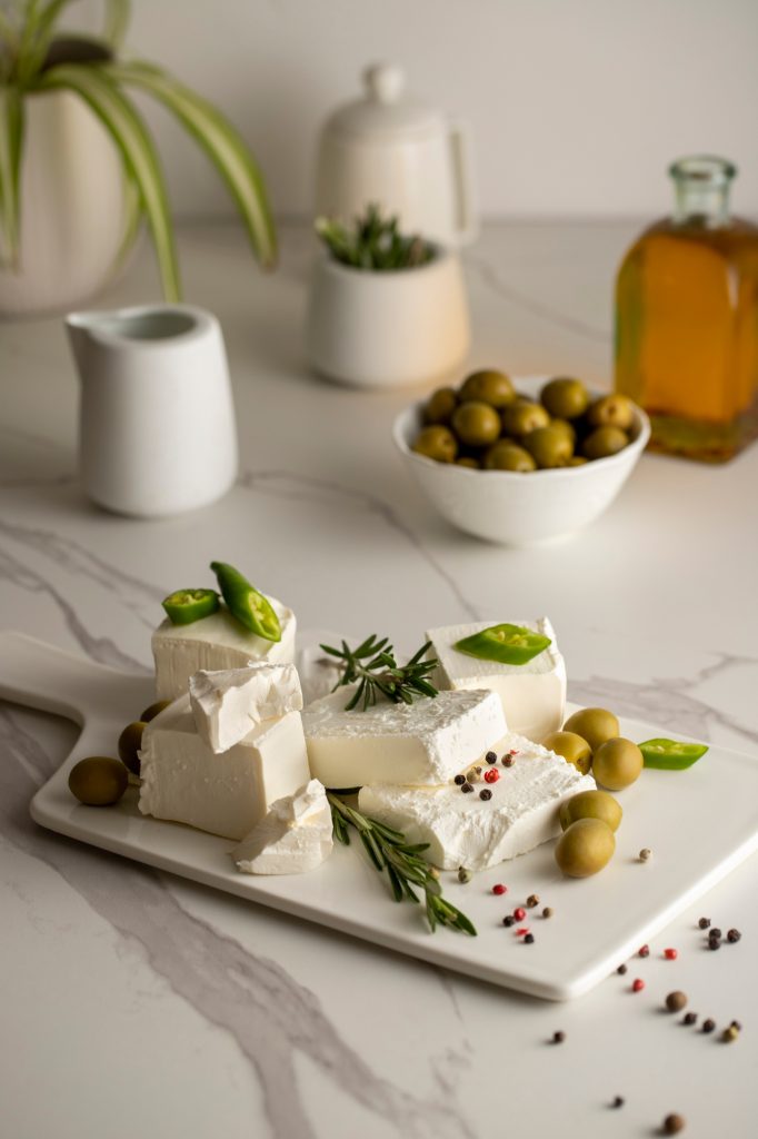 Feta cheese and olive oil - Τυρί φέτα και ελαιόλαδο