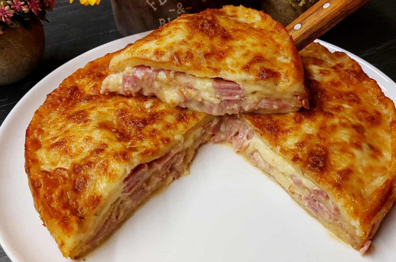 Easy Ham & Cheese Tortilla Pie – No Phyllo, Just 5 Minutes Prep