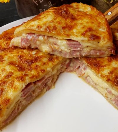 Easy Ham & Cheese Tortilla Pie - Ζαμπονοτυρόπιτα χωρίς φύλλο με τορτίγια