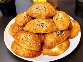 Greek Kourou Cheese Pies - Τυροπιτάκια Κουρού