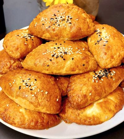 Greek Kourou Cheese Pies tiropitakia - Τυροπιτάκια Κουρού