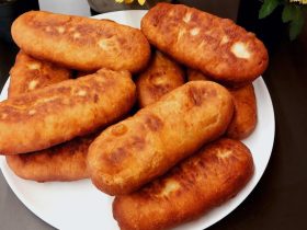 Vegan Potato Piroshki - Πιροσκί νηστίσιμα με πατάτα