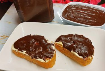 Σπιτική Πραλίνα φουντουκιού - Homemade hazelnut praline