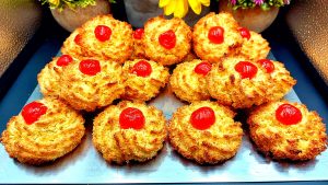 Ινδοκάρυδο με Κεράσι - Coconut macaroons