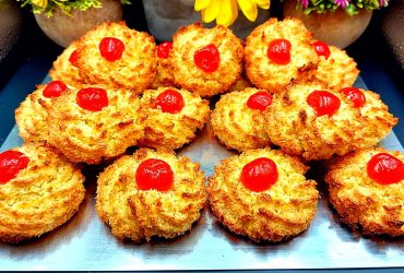 Ινδοκάρυδο με Κεράσι - Coconut macaroons