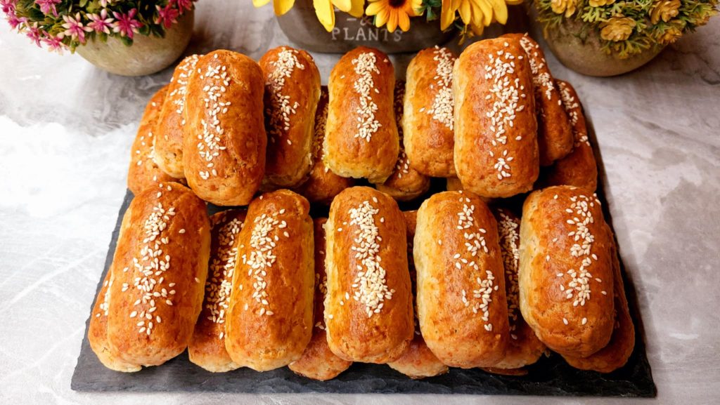 Greek Sausage Rolls on a plate - Λουκανικοπιτάκια με ζύμη γιαουρτιού