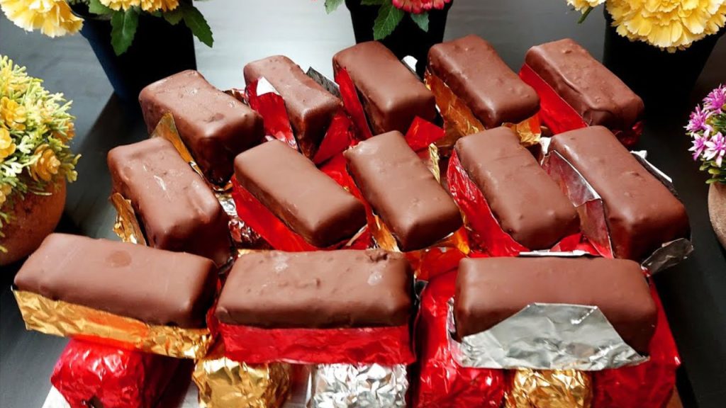 Παστάκια Τυλιχτά - Greek Chocolate Pastries
