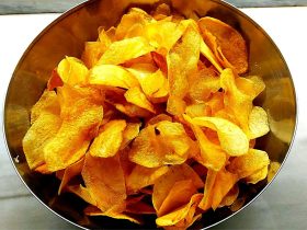 Σπιτικά Πατατάκια - Homemade Potato Chips