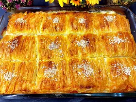 Εύκολη Τυρόπιτα - Easy Greek Cheese Pie