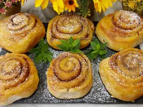 Ρολάκια μήλο κανέλας - Apple Cinnamon Rolls