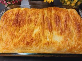 ฮฮฑฮบฮฑฯฮฟฮฝฯฯฮนฯฮฑ ฮผฮต ฮฆฮญฯฮฑ - Greek Pasta pie with Feta Cheese