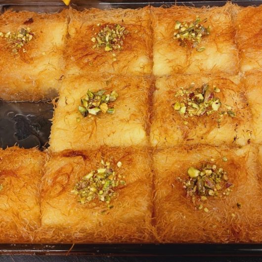 Γαλακτομπούρεκο με φύλλο καταϊφι