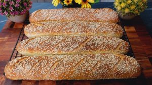 Ψωμί Μπαγκέτα Χωριάτικη - rustic Greek Baguette