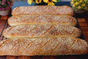 Ψωμί Μπαγκέτα Χωριάτικη - rustic Greek Baguette