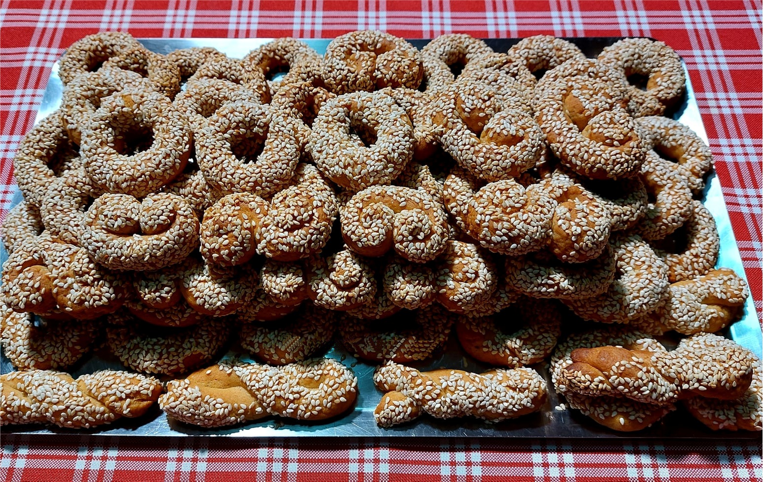 ฮฮฟฯ
ฮปฮฟฯ
ฯฮฌฮบฮนฮฑ / ฮฯฮนฯฮบฯฯฮฑ ฮฮฑฮดฮนฮฟฯ ฮผฮต ฮ ฮฟฯฯฮฟฮบฮฌฮปฮน ฮบฮฑฮน ฮฃฮฟฯ
ฯฮฌฮผฮน - Greek Koulourakia