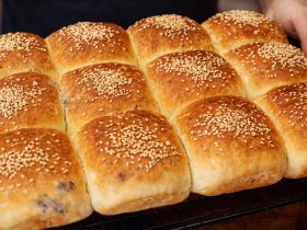 Ελιόψωμα Νηστίσιμα - Vegan Olive Bread