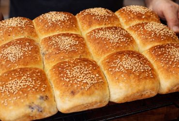 Ελιόψωμα Νηστίσιμα - Vegan Olive Bread