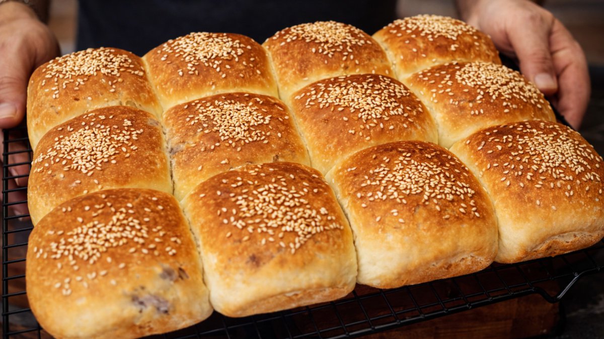 Ελιόψωμα Νηστίσιμα - Vegan Olive Bread