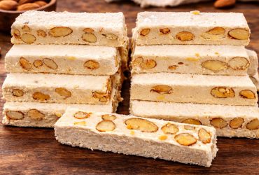 Μαντολάτο με αμύγδαλα