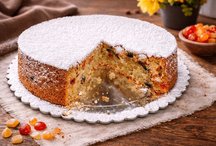 Νηστίσιμο Κέικ με γλυκό κουταλιού σε πιατέλα - Greek Vegan Orange Cake