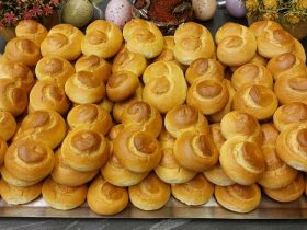 Πασχαλινά Κουλουράκια με άρωμα σαν Τσουρέκι