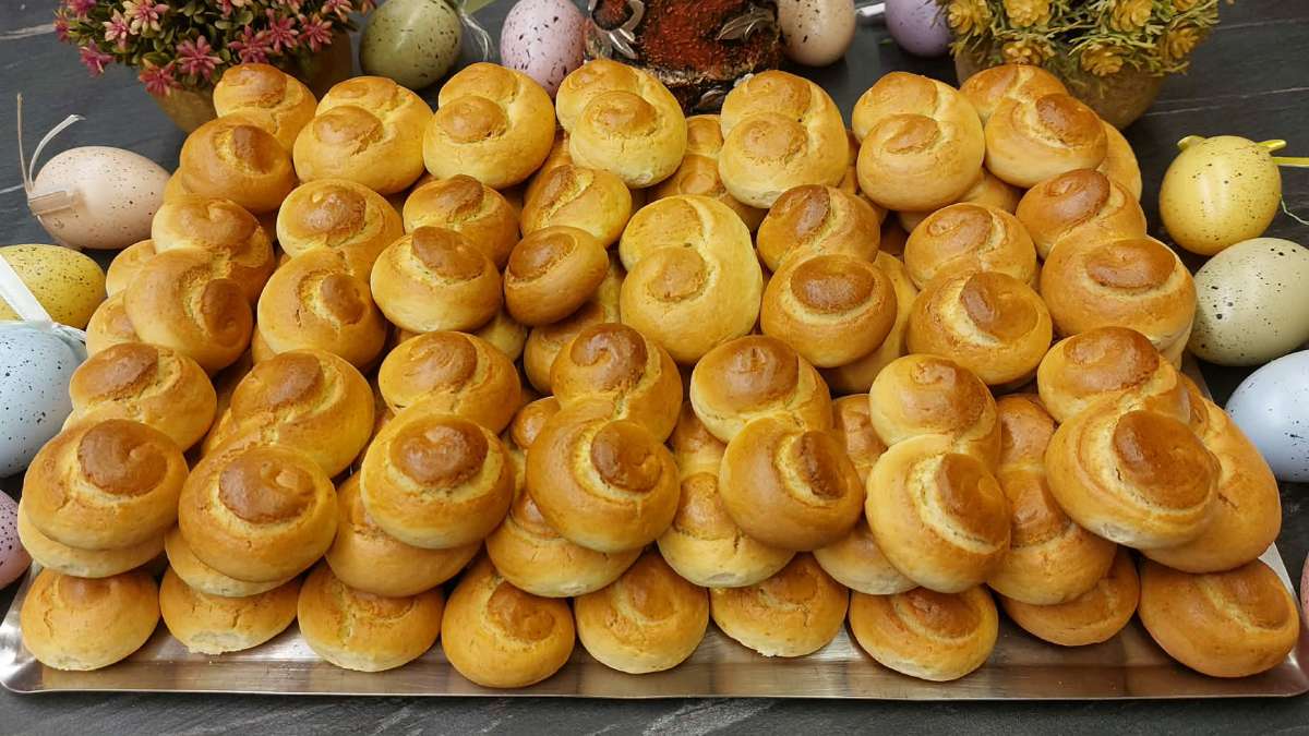 Πασχαλινά Κουλουράκια με άρωμα σαν Τσουρέκι