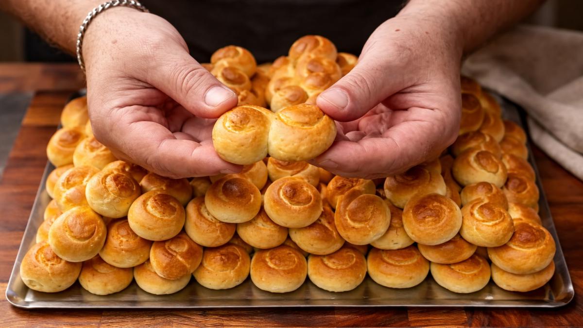 Εύκολα Πασχαλινά Κουλουράκια χωρίς μίξερ