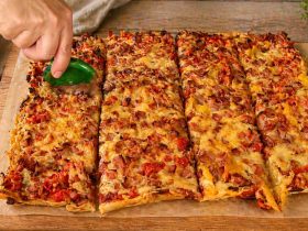 Πίτσα με Ψωμί του Τοστ - Toast Bread Pizza