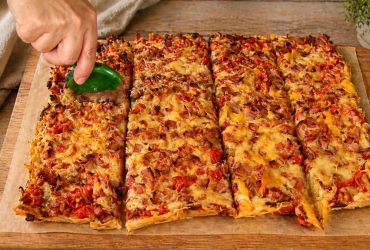 Πίτσα με Ψωμί του Τοστ - Toast Bread Pizza