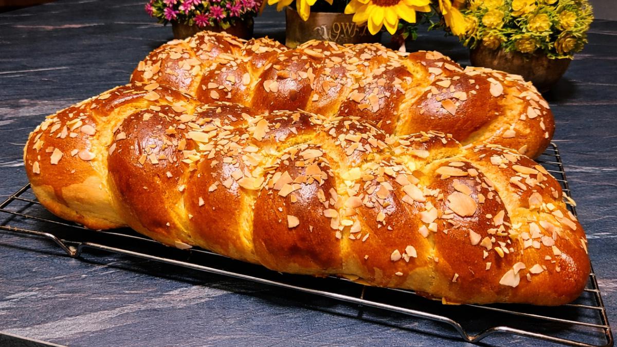 Τσουρέκια Ζώλης Χωρίς μίξερ