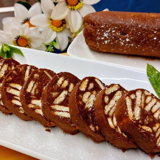 Κορμός Σοκολάτα σε 10 Λεπτά - Chocolate Log Mosaic Cake