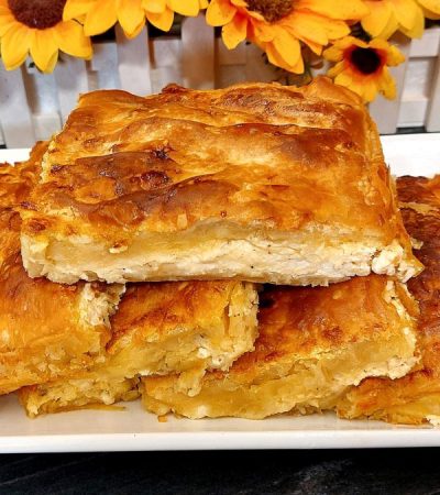 Τυρόπιτα με χωριάτικο φύλλο - Greek Feta Cheese Pie