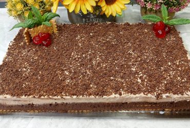 Μπισκοτογλυκό Ψυγείου με Σοκολάτα - Chocolate Icebox Cake