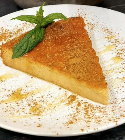 Μελόπιτα Σίφνου σε πιάτο - Greek Honey Pie in a plate
