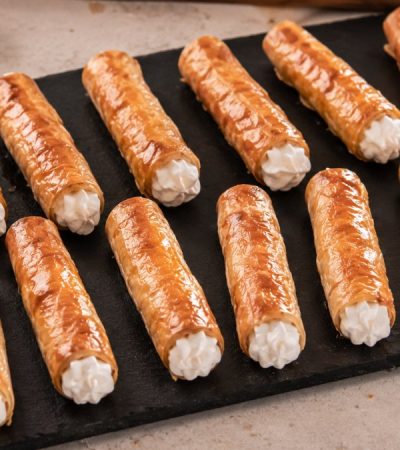 Σαραγλί με παγωτό βανίλια - Saragli with Vanilla Ice Cream
