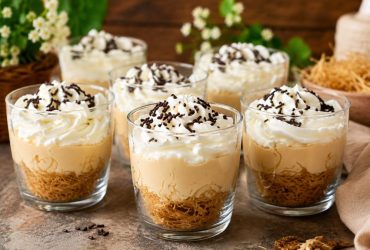 Γλυκό στο ποτήρι με κανταΐφι και καραμέλα - Kataifi Dessert Cups with dulce de leche